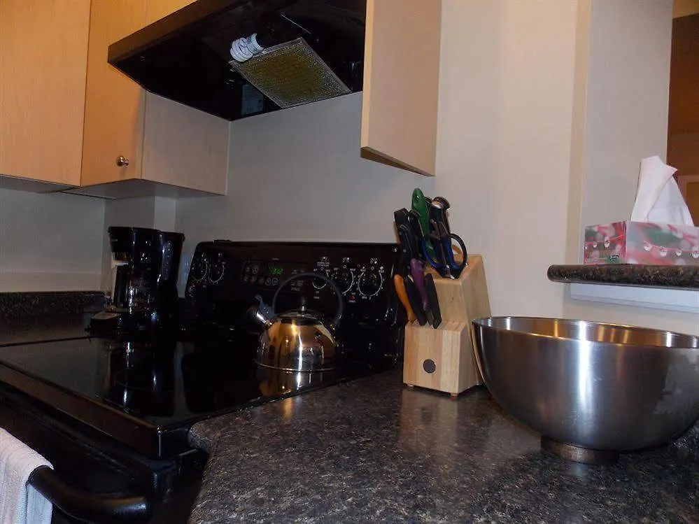 Condo Fastlane Suites In Tarjan Pointe Calgary Canada